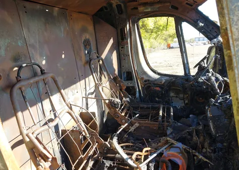 2023 Ram Promaster 1500 Low Roof 136 Wb z USA, uszkodzony, nr VIN 3C6LRVAG7PE558061